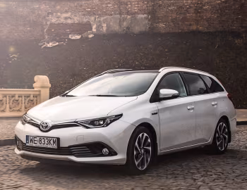 Toyota Auris Touring Sports Hybrid [EU-spec] '2015–18