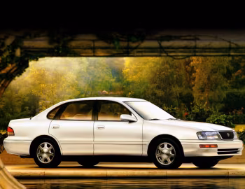 1995–97 Toyota Avalon XLS [North America] (MCX10) '09.1994–97