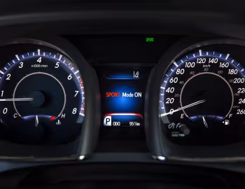 Dashboard 2016–18 Toyota Avalon Limited [North America] '2015–18