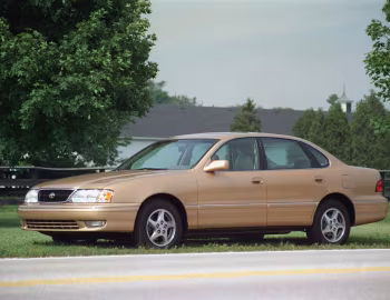1998–99 Toyota Avalon XLS [North America] (MCX10) '1997–08.1999