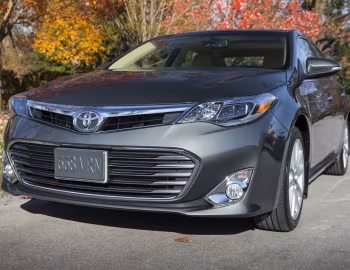 2013–15 Toyota Avalon XLE [North America] '2012–15