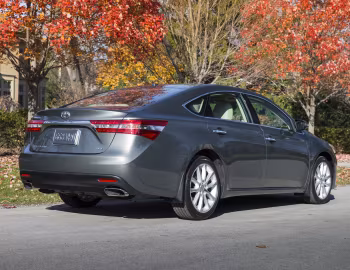 2013–15 Toyota Avalon XLE [North America] '2012–15