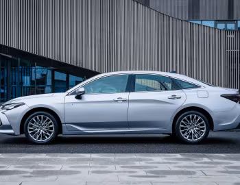 Toyota Avalon Hybrid Limited [China] '2022–pr.
