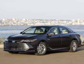 2019–22 Toyota Avalon Hybrid XLE '2018–22