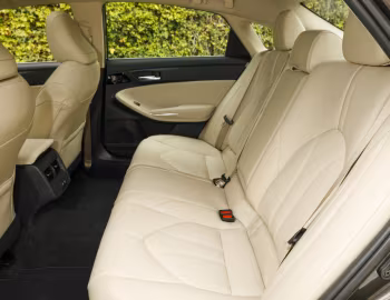 Interior 2019–22 Toyota Avalon Hybrid XLE '2018–22