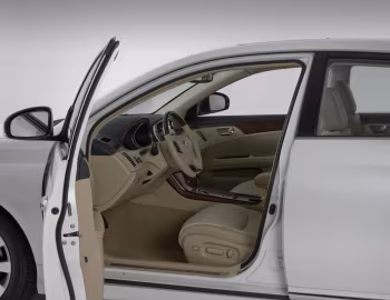 Interior 2011–12 Toyota Avalon Limited [North America] (GSX30) '04.2010–10.2012