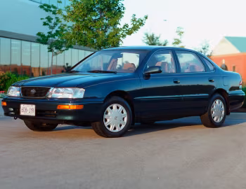 1995–97 Toyota Avalon XL [North America] (MCX10) '09.1994–97