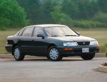 1995–97 Toyota Avalon XL [North America] (MCX10) '09.1994–97