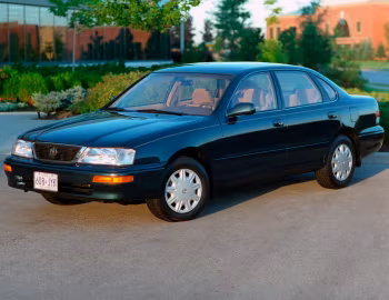 1995–97 Toyota Avalon XL [North America] (MCX10) '09.1994–97
