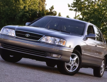 1998–99 Toyota Avalon XLS [North America] (MCX10) '1997–08.1999