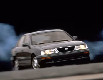 1995–97 Toyota Avalon XLS [North America] (MCX10) '09.1994–97