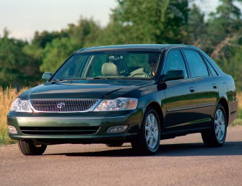 2000–02 Toyota Avalon XLS [North America] (MCX20) '09.1999–2002