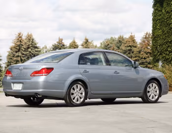 2005–07 Toyota Avalon XLS [North America] (GSX30) '12.2004–07