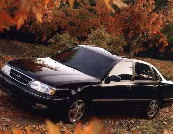 1998–99 Toyota Avalon XLS [North America] (MCX10) '1997–08.1999