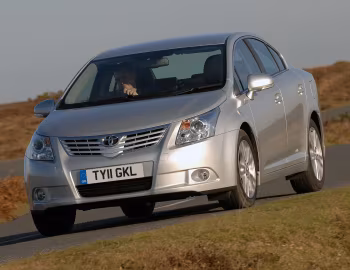 Toyota Avensis [UK-spec] (T270) '2009–11