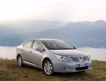 Toyota Avensis (T270) '2009–11