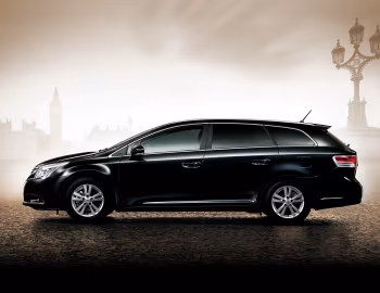 Toyota Avensis [Japan] '09.2011–04.2012