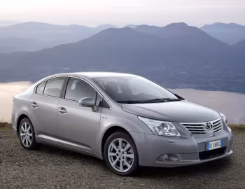Toyota Avensis (T270) '2009–11