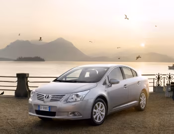 Toyota Avensis (T270) '2009–11