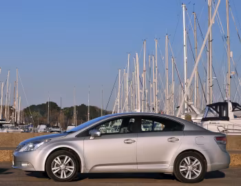 Toyota Avensis [UK-spec] (T270) '2009–11