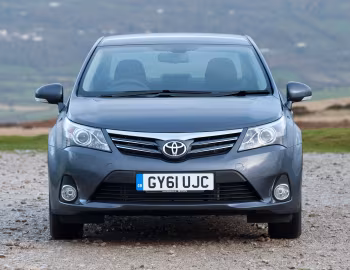 Toyota Avensis [UK-spec] (T270) '2011–15