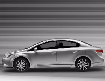 Toyota Avensis (T270) '2009–11