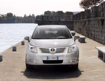 Toyota Avensis (T270) '2009–11