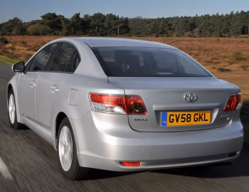Toyota Avensis [UK-spec] (T270) '2009–11