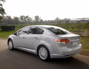 Toyota Avensis (T270) '2009–11