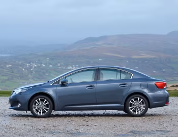 Toyota Avensis [UK-spec] (T270) '2011–15