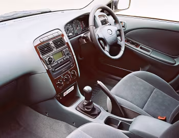 Interior Toyota Avensis Estate [UK-spec] (T220) '2000–03