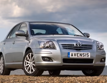 Toyota Avensis Hatchback [UK-spec] '2006–08
