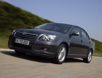 Toyota Avensis Sedan '2006–08