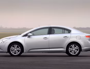 Toyota Avensis [UK-spec] (T270) '2009–11