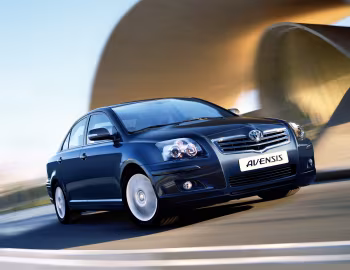 Toyota Avensis Sedan '2006–08