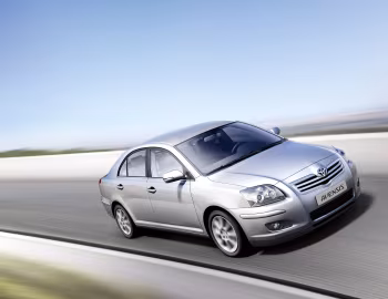 Toyota Avensis Sedan '2006–08