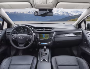 Panel frontal Toyota Avensis (T270) '2015–18
