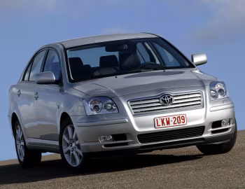 Toyota Avensis Sedan '2003–06