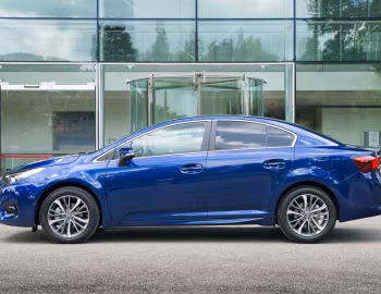 Toyota Avensis [UK-spec] (T270) '2015–18