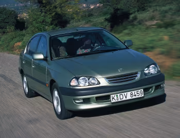 Toyota Avensis Sedan [Worldwide] (T220) '1997–2000