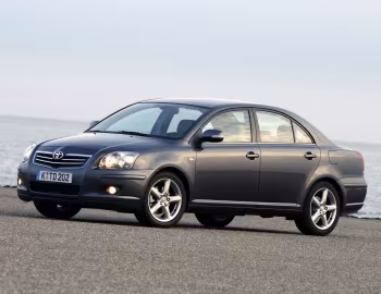 Toyota Avensis Sedan '2006–08