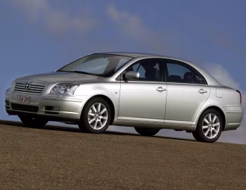 Toyota Avensis Sedan '2003–06