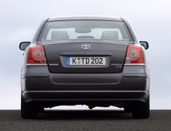 Toyota Avensis Sedan '2006–08