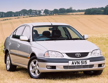 Toyota Avensis Saloon [UK-spec] (T220) '2000–03