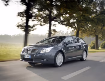 Toyota Avensis Tourer (T270) '2009–11