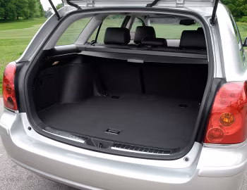 Ambos Toyota Avensis Tourer [UK-spec] '2003–06