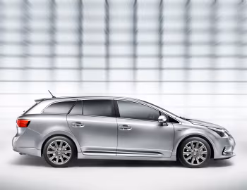 Toyota Avensis Tourer (T270) '2011–15