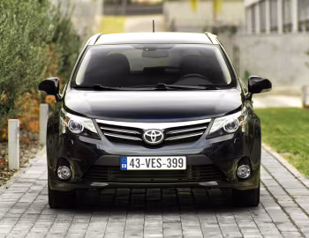 Toyota Avensis Tourer (T270) '2011–15