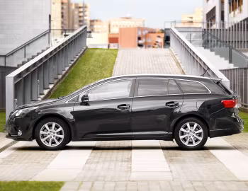 Toyota Avensis Tourer (T270) '2011–15