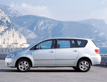 Toyota Avensis Verso '05.2001–10.2003
